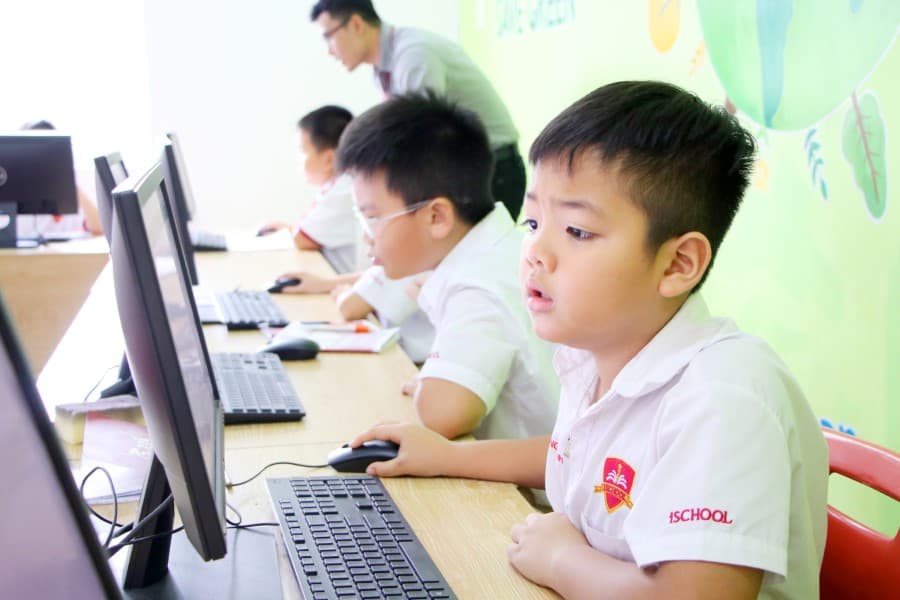 Kiểm tra Tiếng Anh trực tuyến